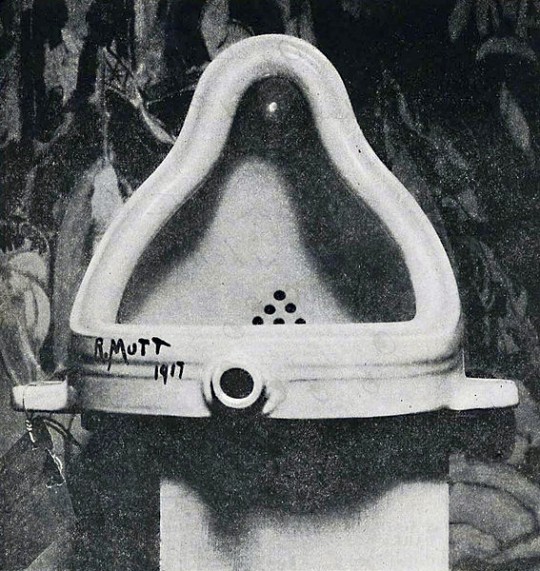 Marcel Duchamp, Fountain, 1917